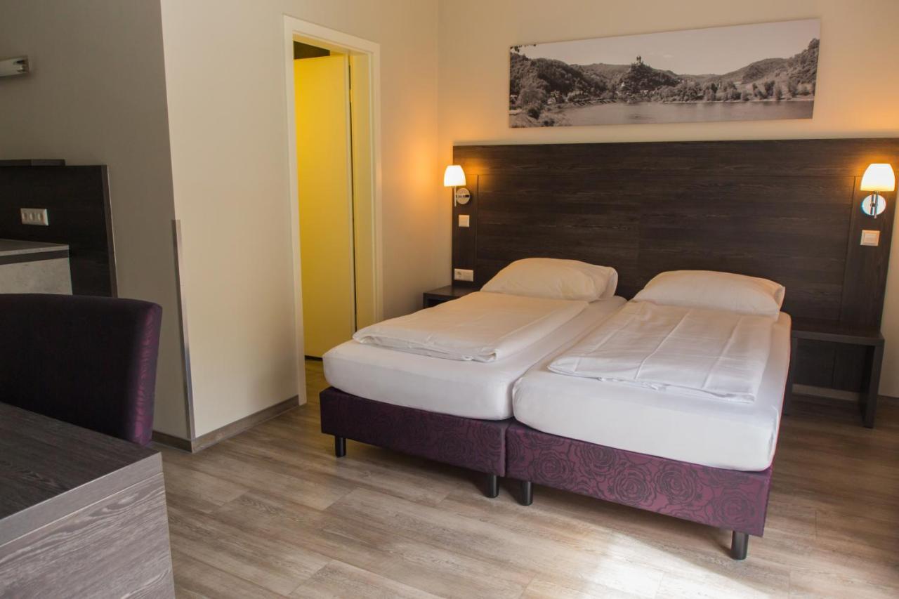 Aparthotel Cochem Bagian luar foto